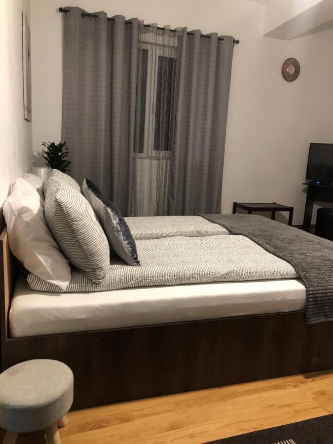 Appartement Apartament Basak 2 à Deva Extérieur photo
